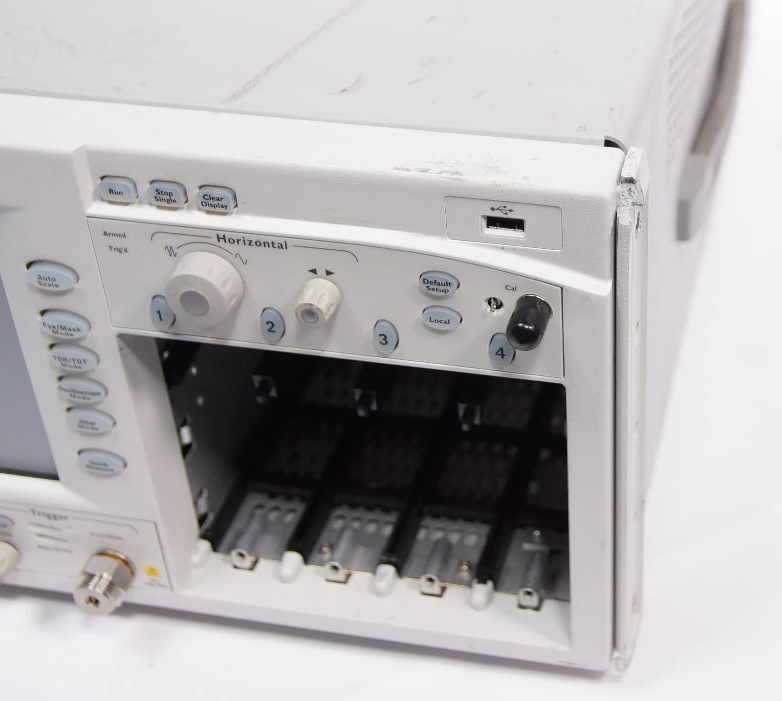 Agilent 86100C Infiniium DCA-J Wideband Oscilloscope Mainframe OPT 001