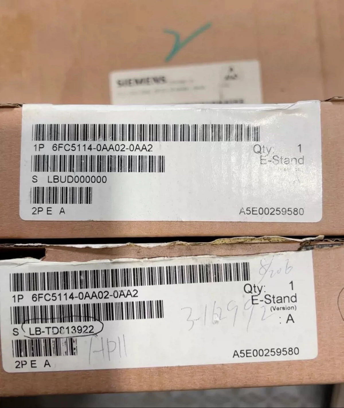 Siemens 6FC5114-0AA02-0AA2: Digital Control Panel for Industrial Applications