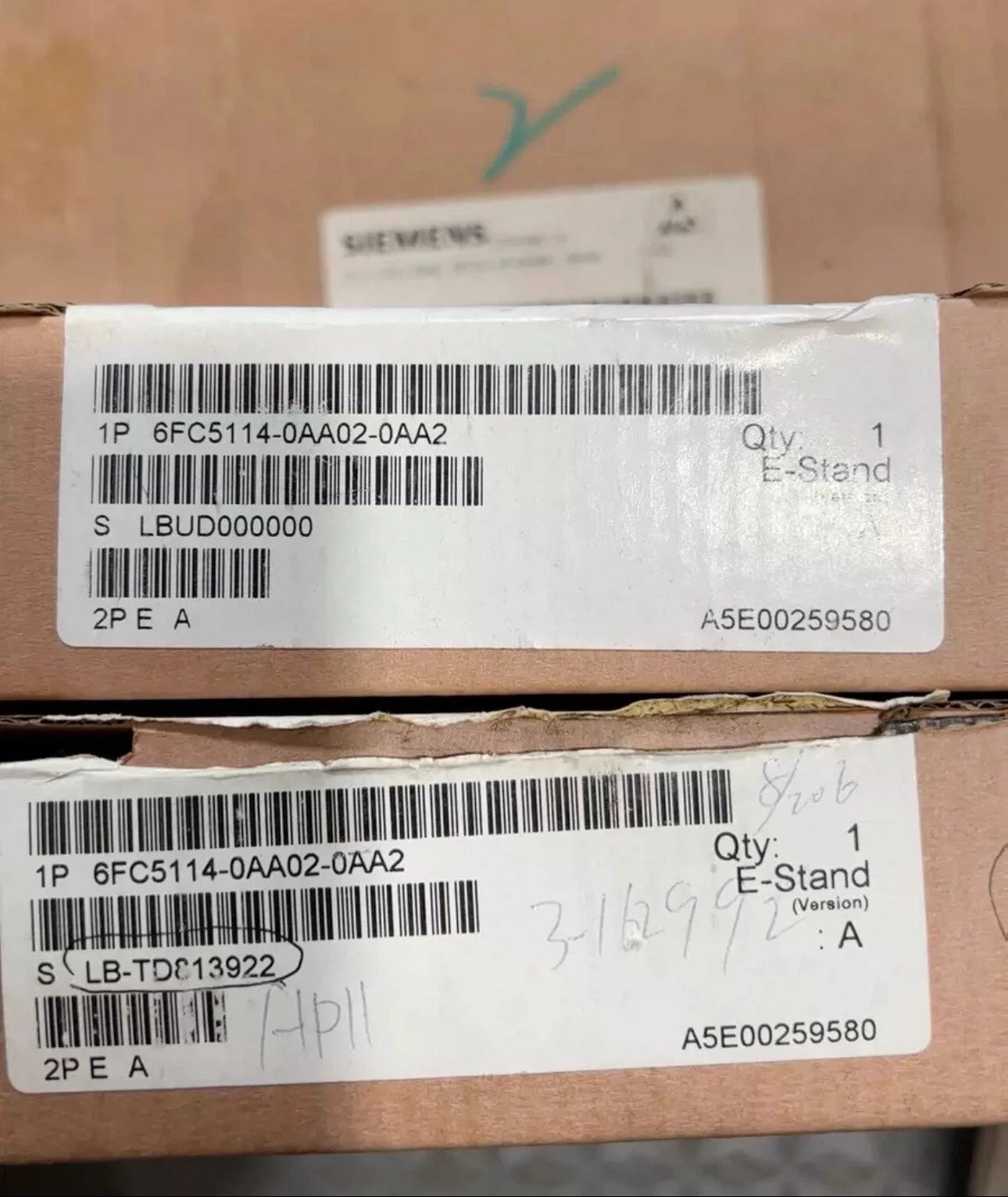 Siemens 6FC5114-0AA02-0AA2: Digital Control Panel for Industrial Applications