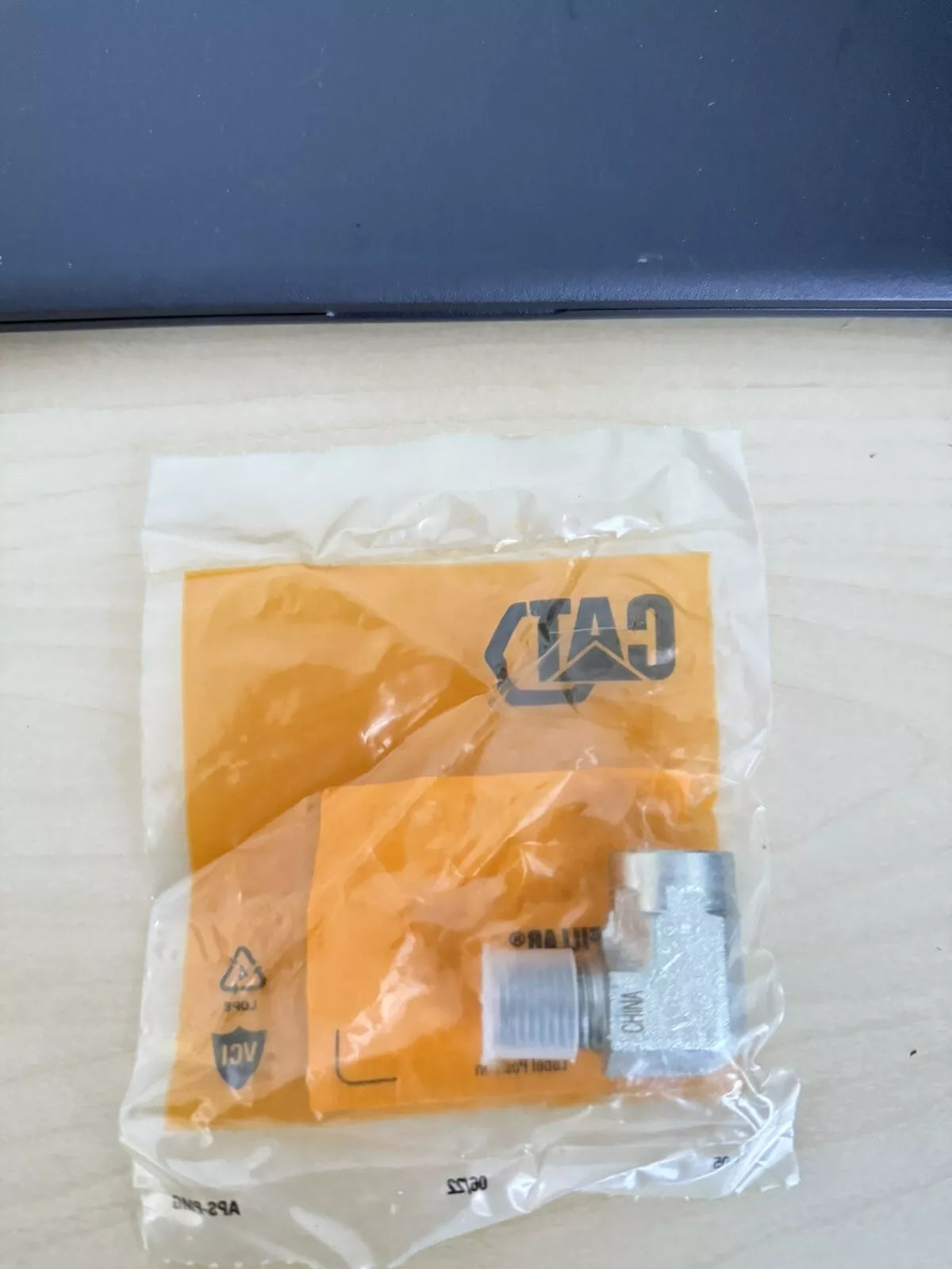 CAT 135-2533 Fitting Adapt (NEE Sealed) Genuine OEM