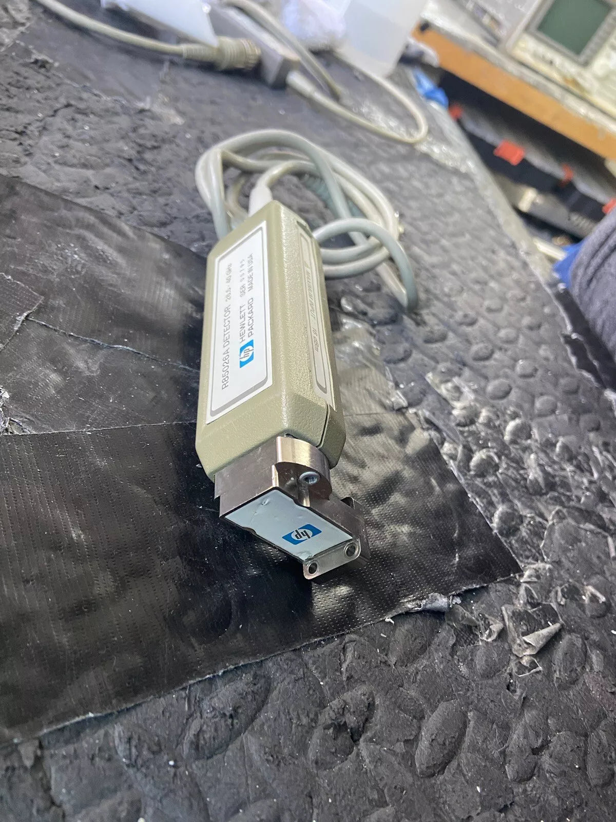 HP / Agilent R85026A 26.5 GHz to 40GHz Waveguide Detector