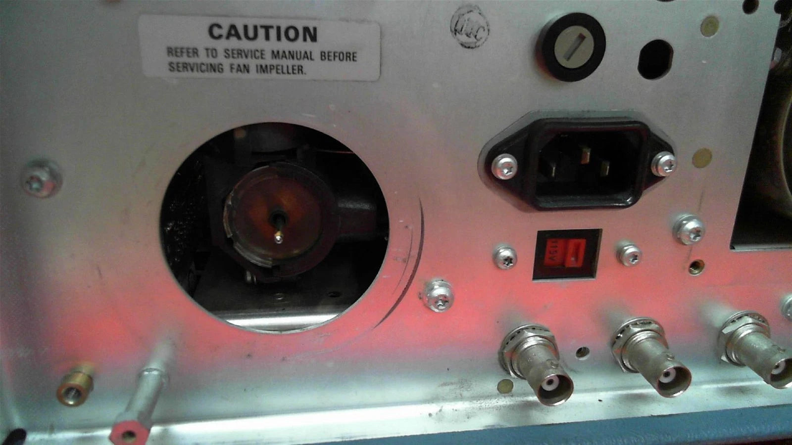 Tektronix 2465 300MHz Oscilloscope for Parts or Repair B031148