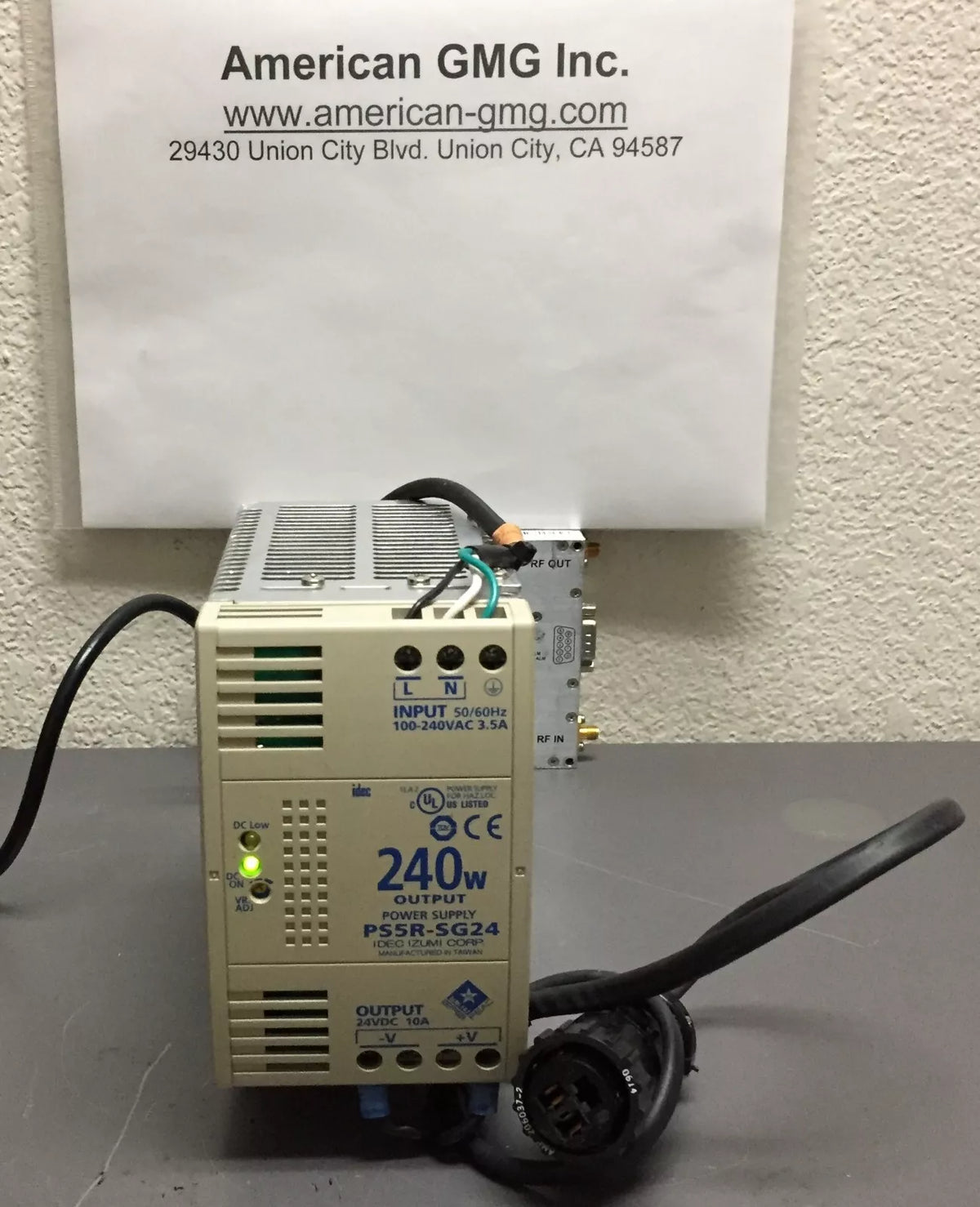 IDEC PS5R-SG24 AC-DC Power Supplier Input 100-240V 3.5A 240W Output w/Cables