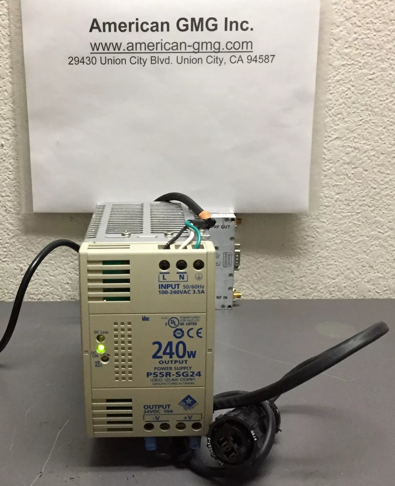 IDEC PS5R-SG24 AC-DC Power Supplier Input 100-240V 3.5A 240W Output w/Cables