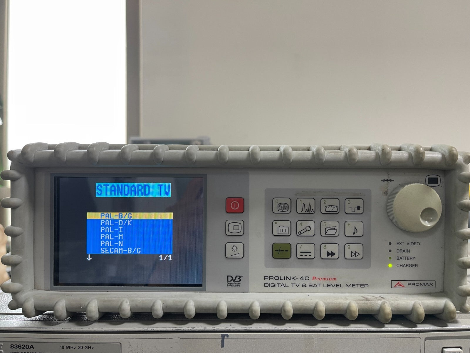 Promax Prolink-4C Digital TV and sat level meter with PS adpater, hand bag - XG eqpt