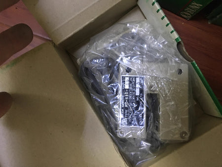 SUNX RT-610-10 High-Performance Photoelectric Sensor