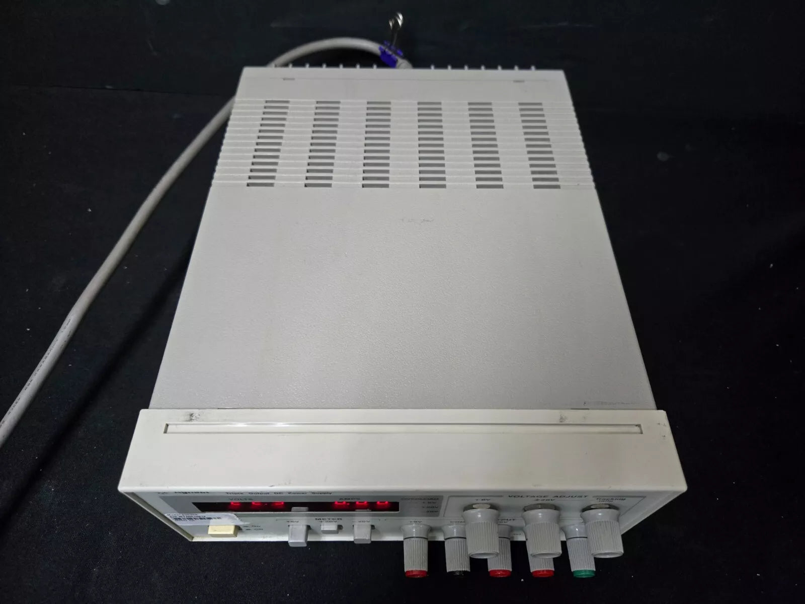Agilent E3630A Triple Output DC Power Supply (0812)