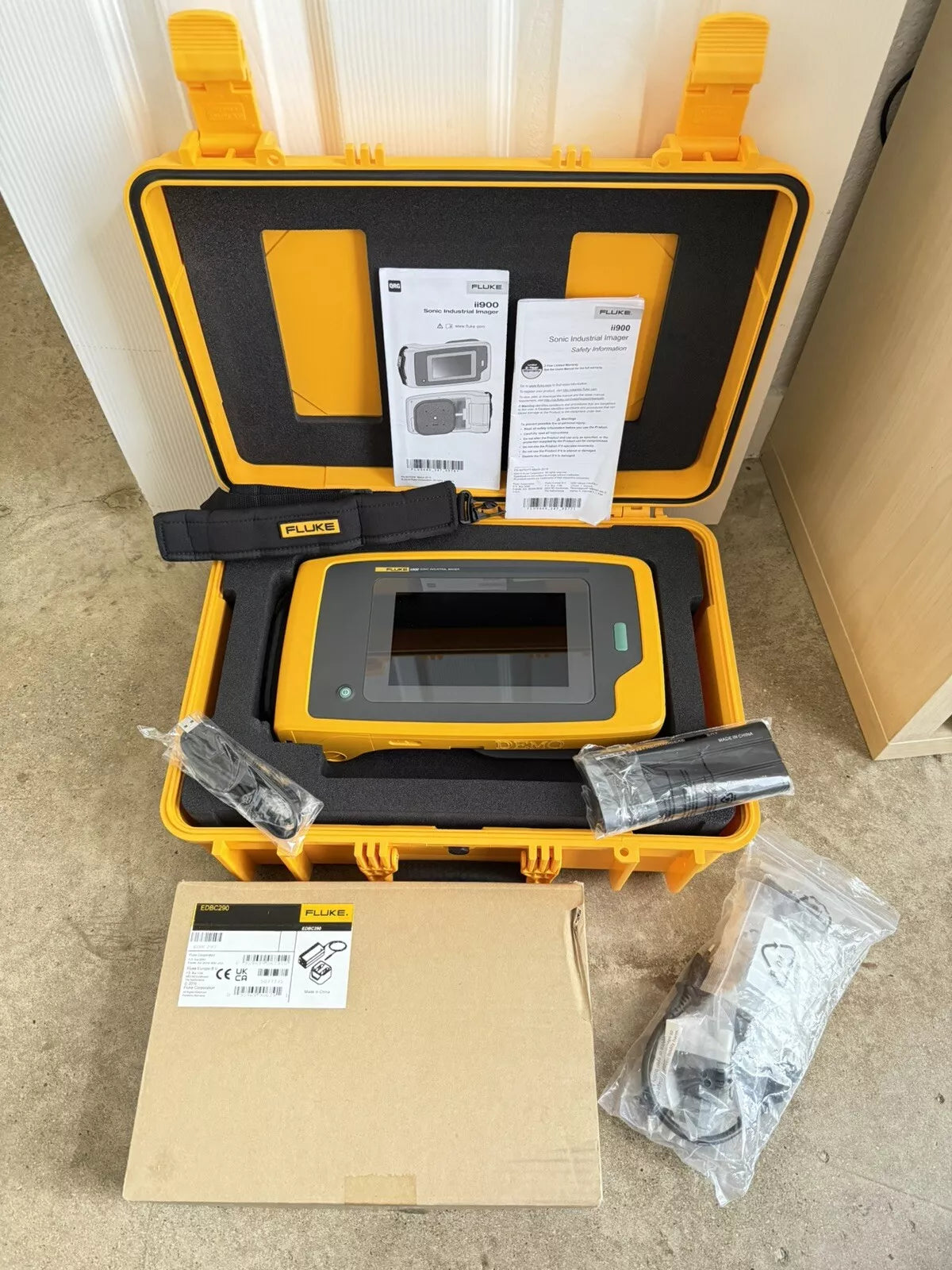 FLUKE ii900 Industrial Acoustic Imager with Batterie & Charger