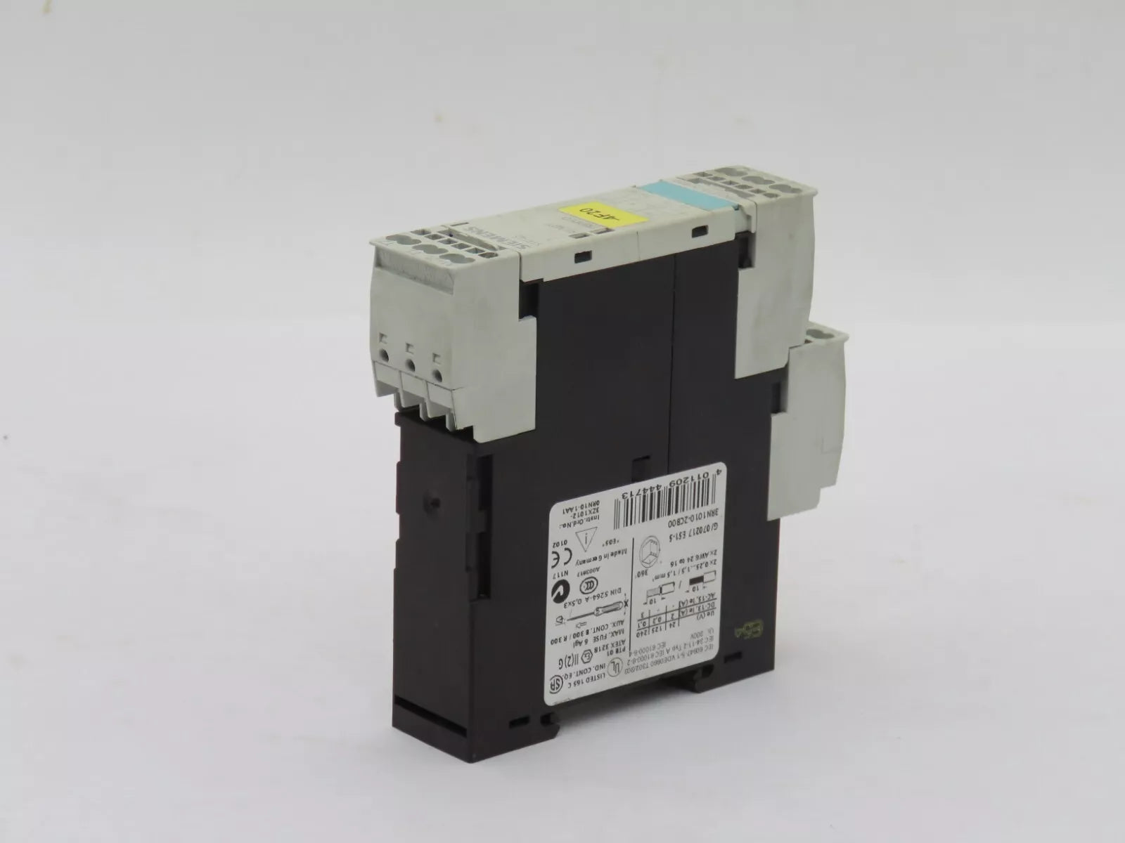 SIEMENS 3RN1010-2CB00 Motor Protection Module 24VDC Supply Voltage DIN-Railmount