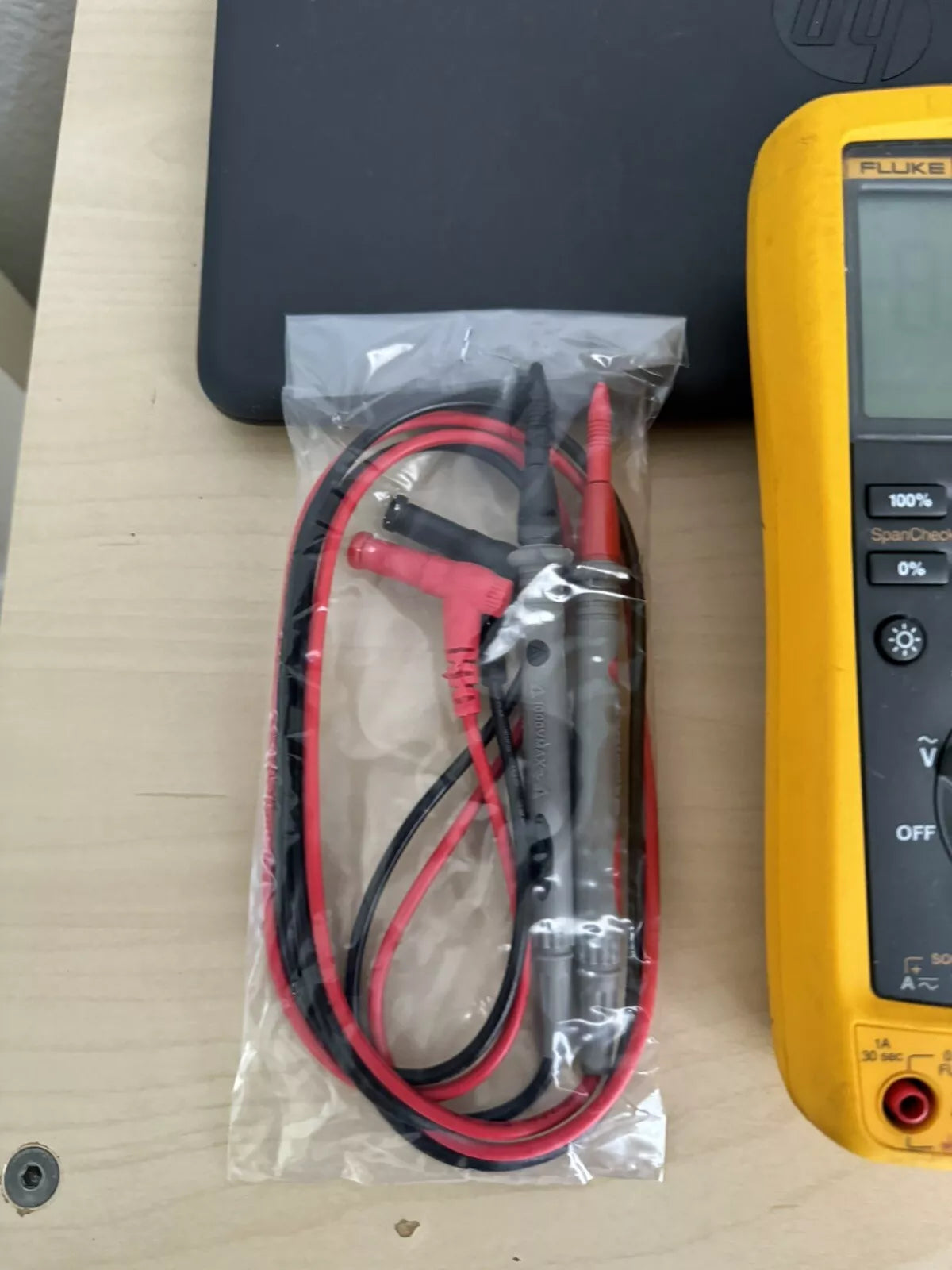 Fluke 789 Process Meter with 2 x Lead Sets