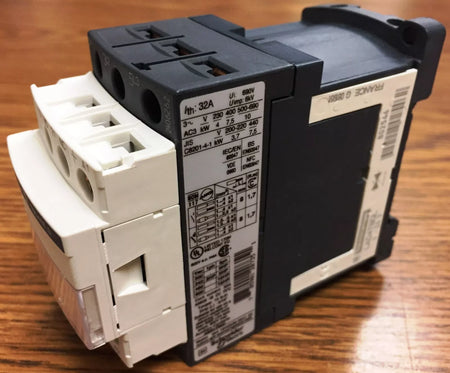 Schneider Telemecanique LC1D18BL 3P Contactor DIN Rail 32A 460V 24V