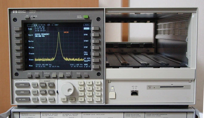 HP 70004A Display Unit