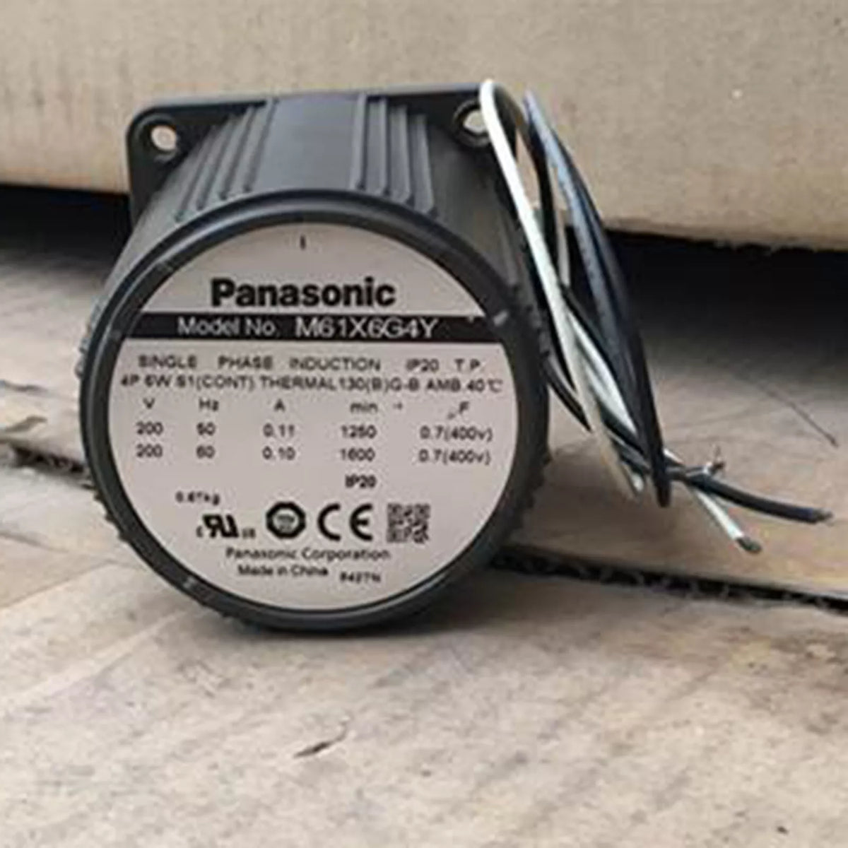 Panasonic M61X6G4Y AC Servo Motor for Industrial Applications