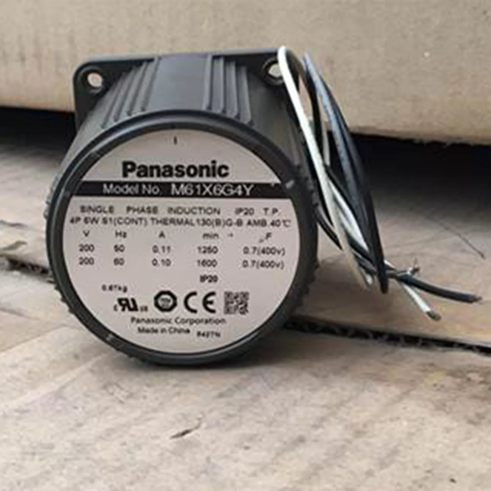 Panasonic M61X6G4Y AC Servo Motor for Industrial Applications