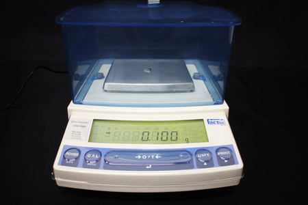 SHIMADZU UW620H Electric Balance 620g