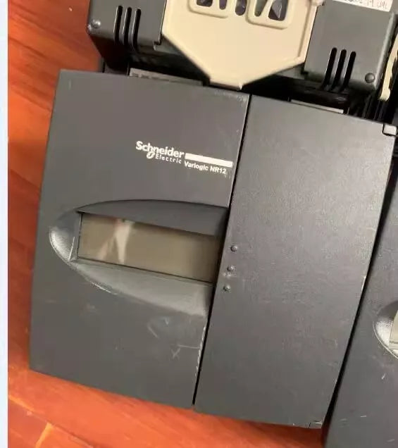 Schneider Varlogic NR12: Voltage Management System