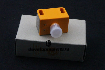 IFM IN5225 Proximity Switch Sensor for Industrial Use