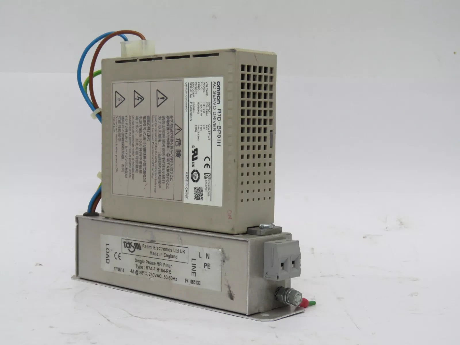 OMRON R7D-BP01H AC Servo Drive 100W 50/60HZ