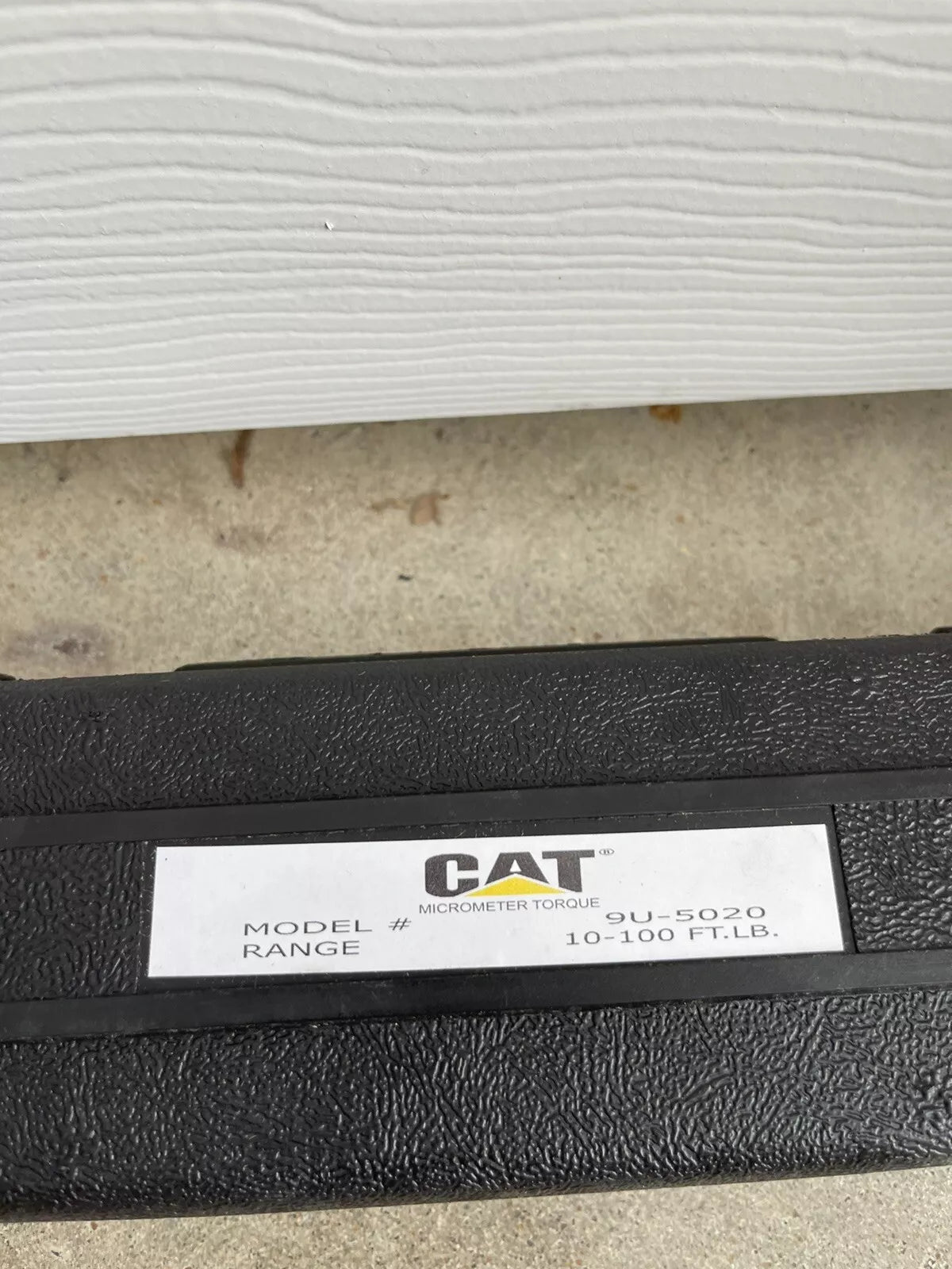CAT Micrometer 3/8 Dr. Torque Wrench 9U-5020 with Case 20-100 FT LB