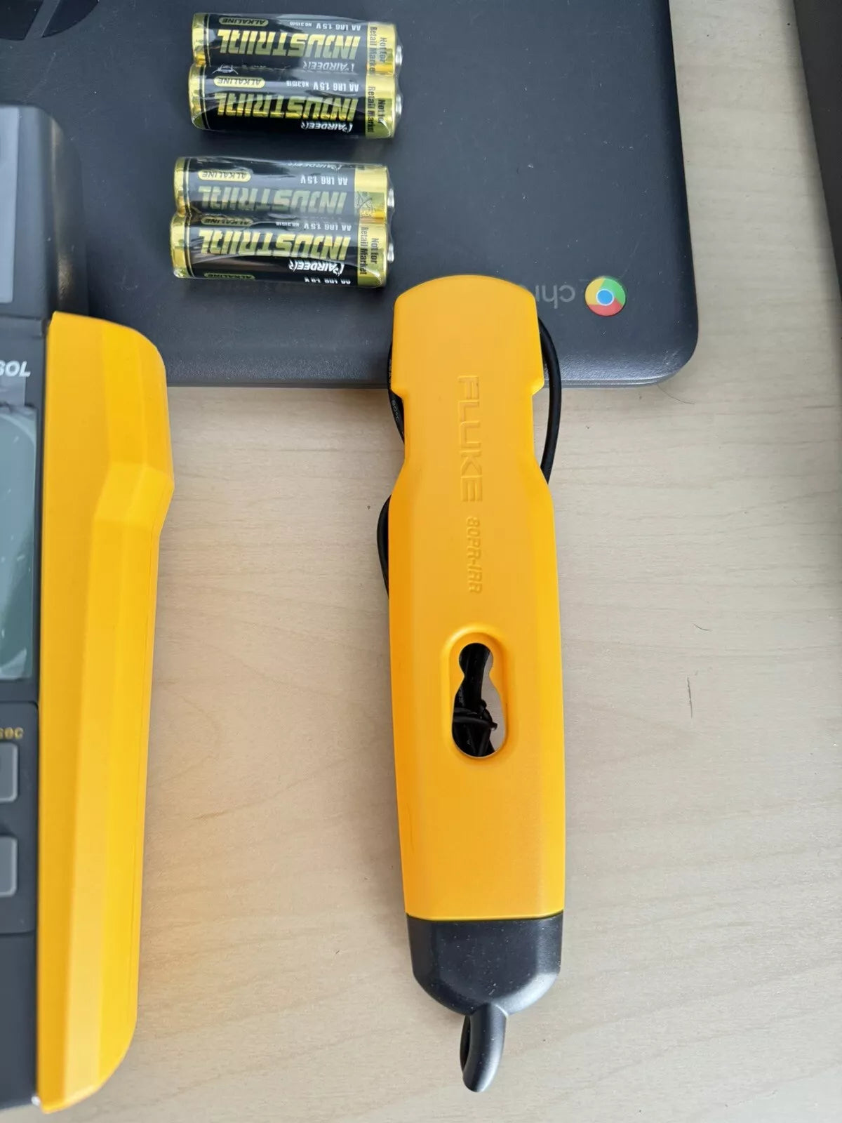 FLUKE IRR1-SOL Solar Irradiance Meter with Case - New