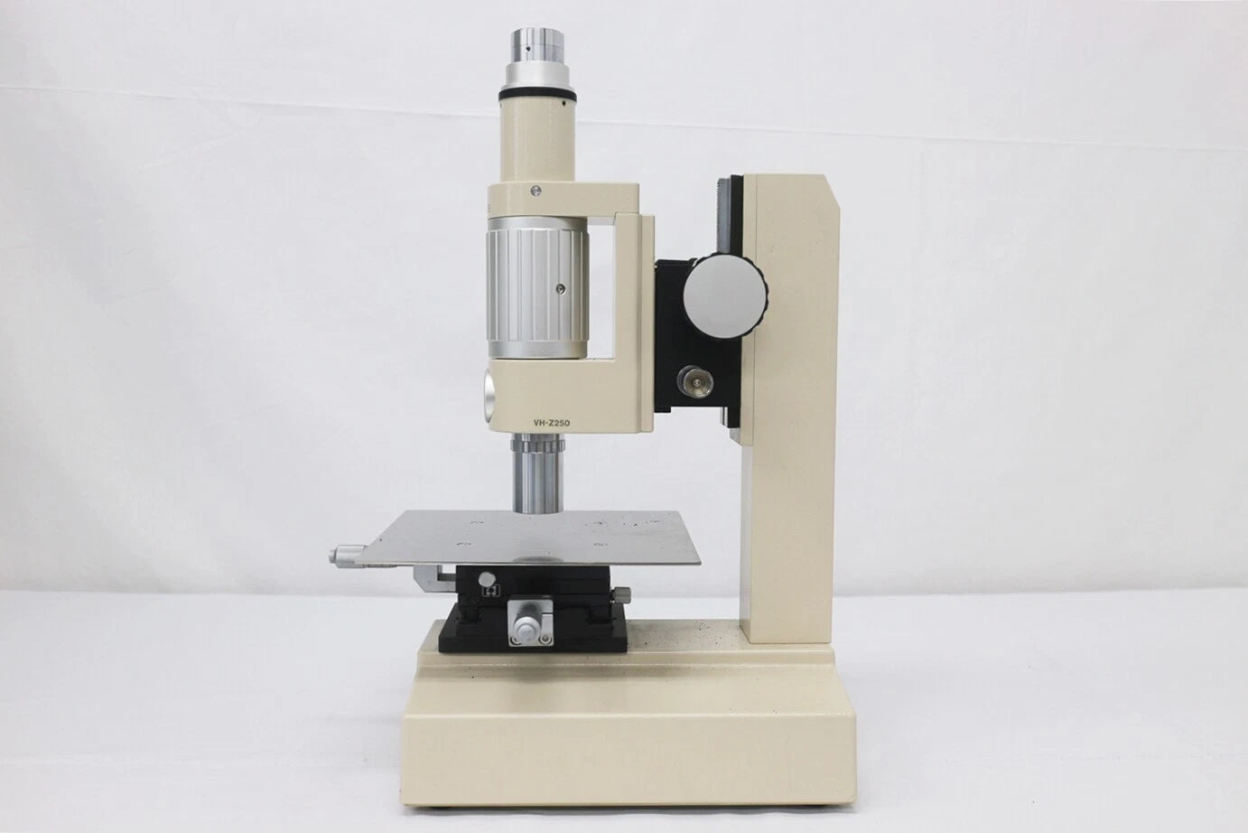 KEYENCE VH-7000 Digital HD Microscope