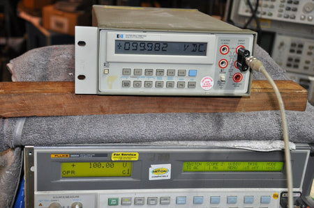 Anainstr Digital Multimeter with LCD Screen and Auto-Ranging Function