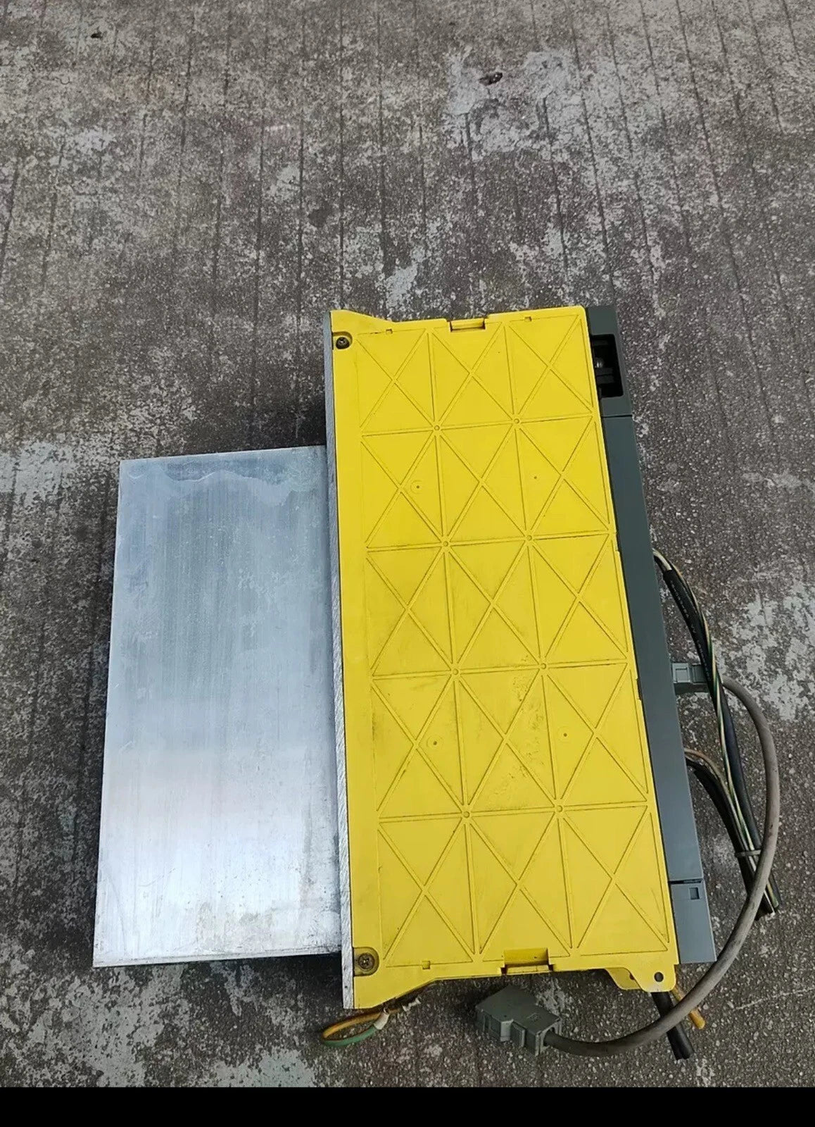 A06B-6077-H111 Industrial Servo Amplifier Module