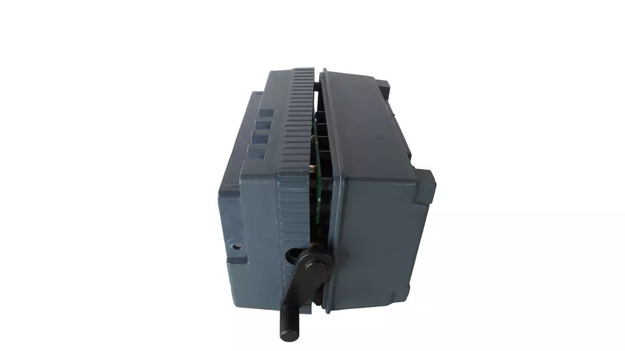 AVO Megger MJ159 Insulation Tester with Case