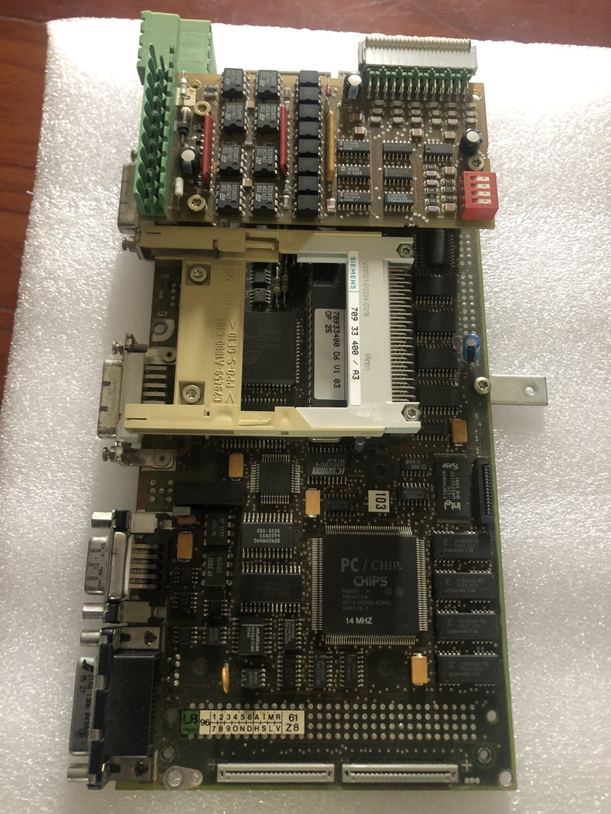SWK-X30 SIEMENS C79040-A9540-C<wbr/>8-02-85.DHL