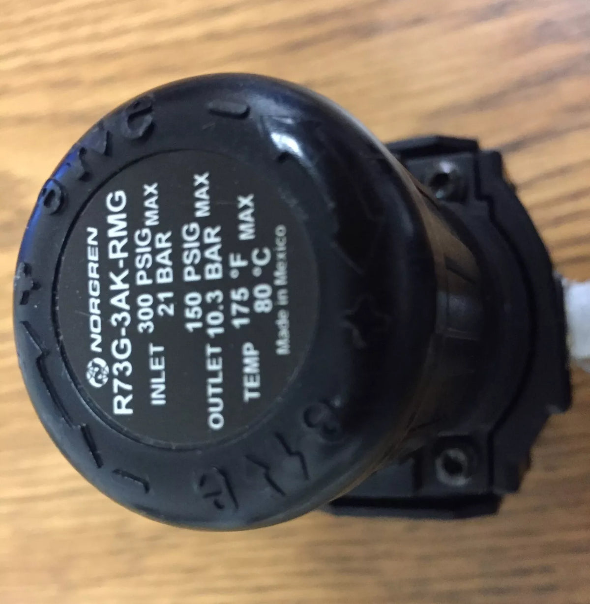 Norgren R73G-3AK-RMG Pressure Regulator with 18-013-209 1-1/2 Pressure Gauge