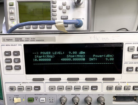 Agilent 83640B Synthesized Sweep Signal Generator 10MHz-40GHz