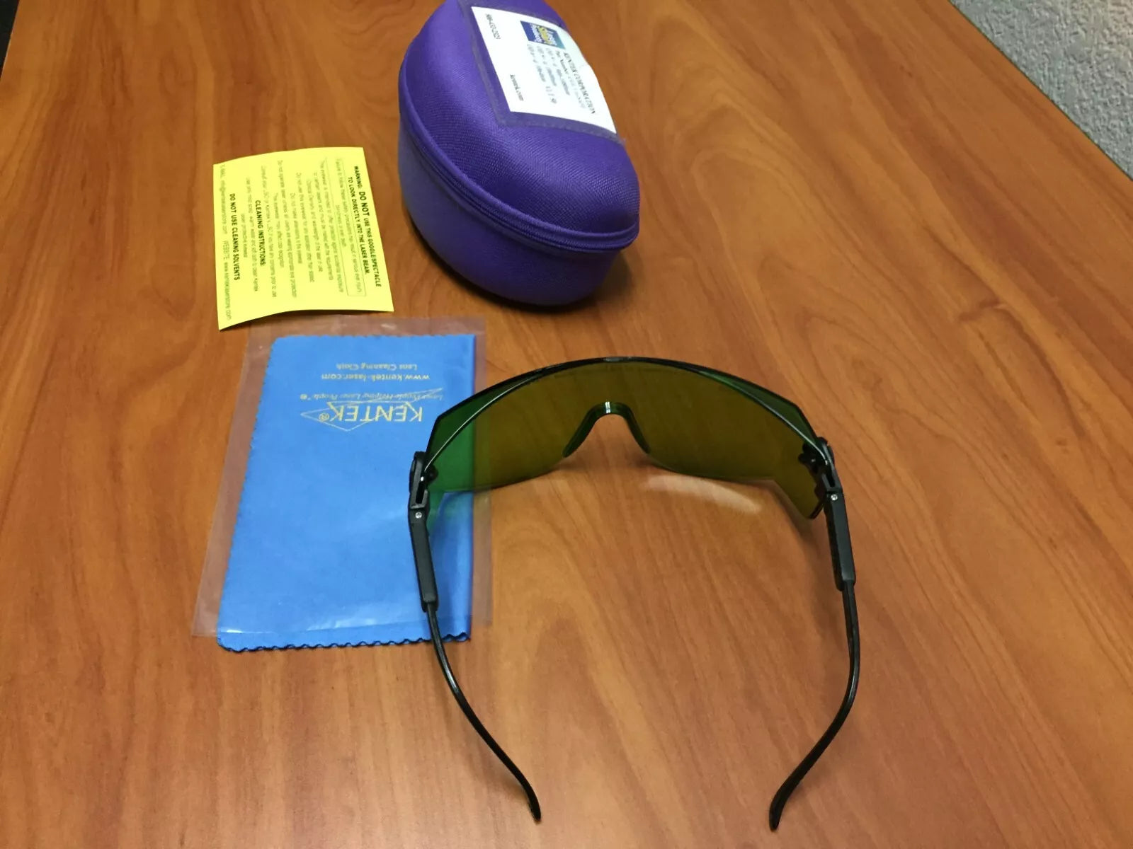 Kentek KWR-YAGSAFE Laser Safety Glass for Eye Protection
