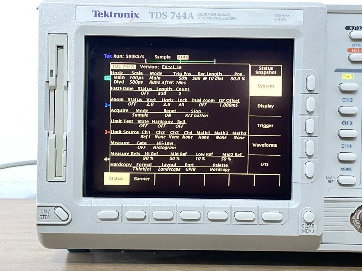 Tektronix TDS744A Oscilloscope 500MHz 2GS/s