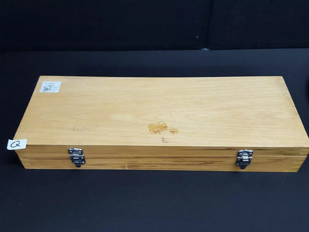 Unbranded Height Gauge: Q - Precise Measurement Tool for Industrial Use