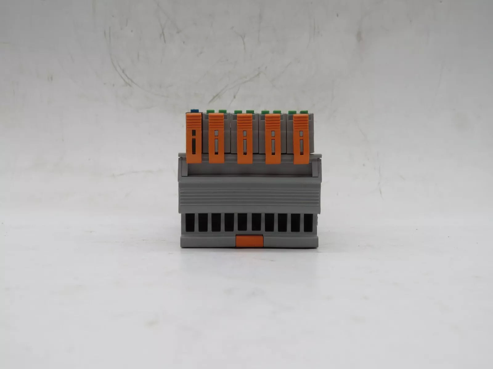 PHOENIX CONTACT AXL F DO16/3 XC 2F Axioline F Digital Output Order No. 2701228