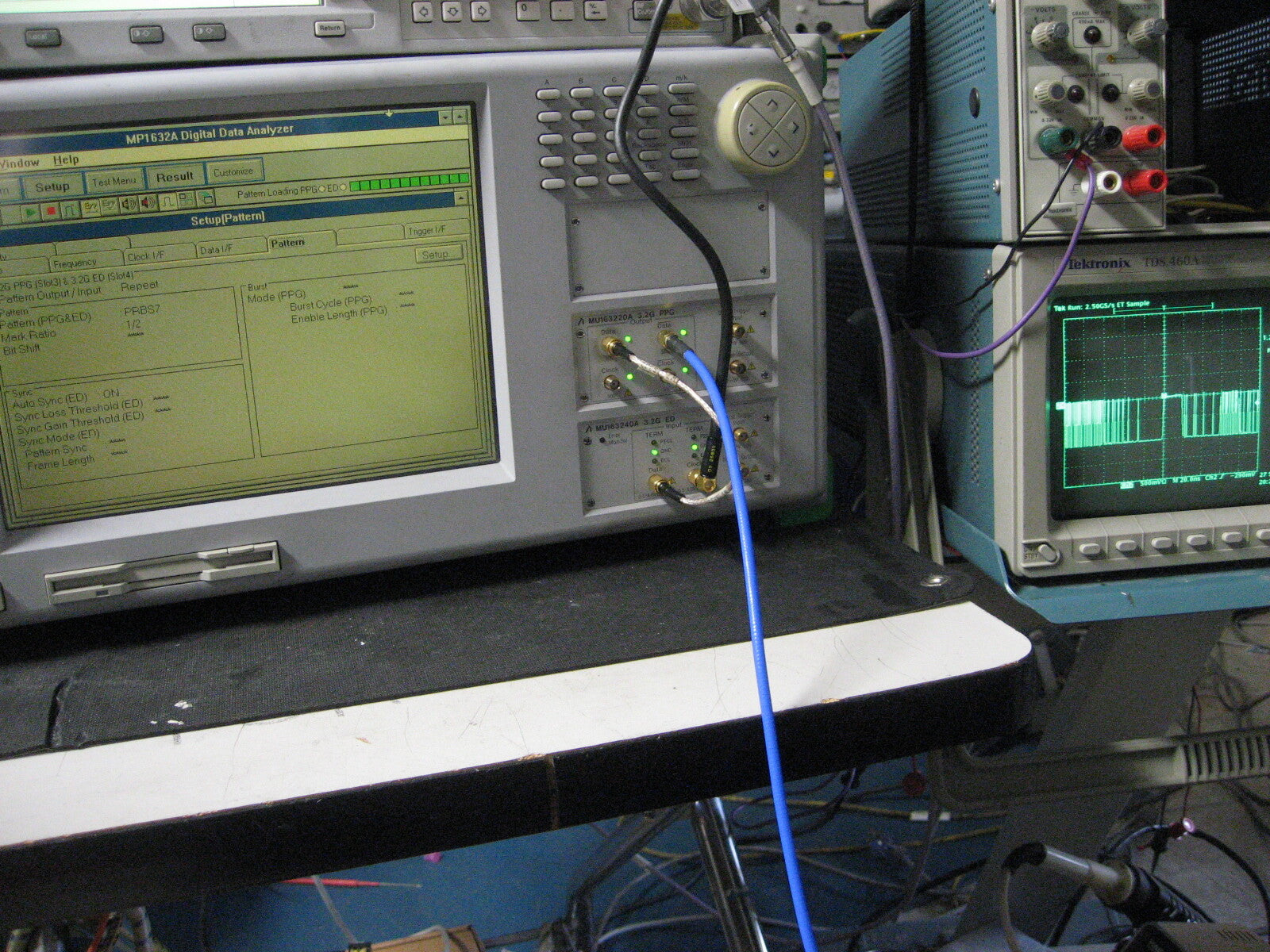 Anritsu MP1632A Data Analyzer & 3.2GHz Synthesizer