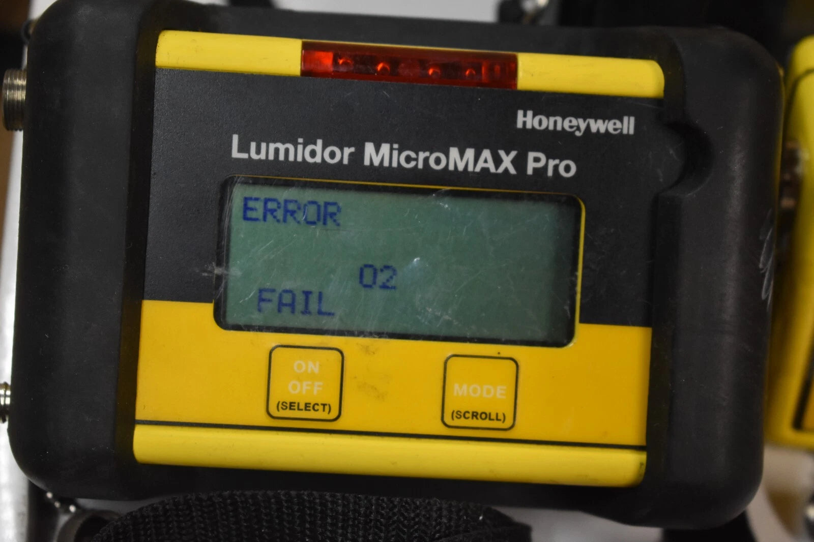 Compact and Versatile Multifunctional Anainstr Tool