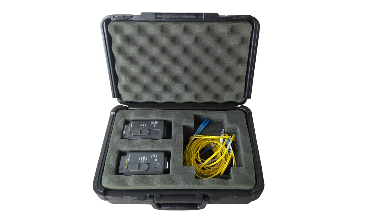 Fluke Network FOS 850/1300 Fiber Optic Source & DSP-FOM Fiber Optic Meter