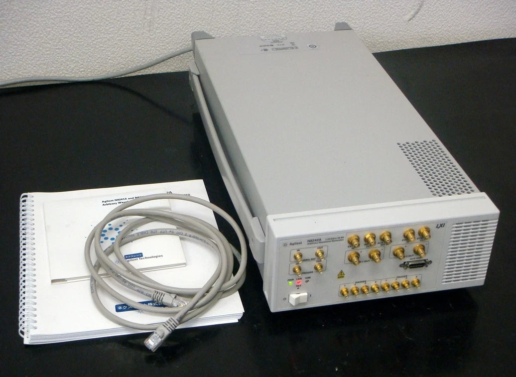 Agilent N8242A /125 1.25GS/s Arbitrary Waveform Generator