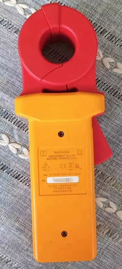 Fluke 1630 Ground Resistance Meter for Accurate Electrical System Testing - XG eqpt