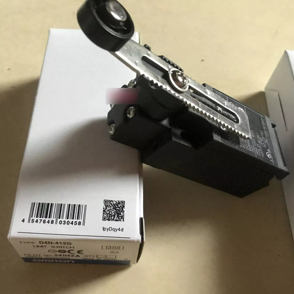 Omron D4N-412G Limit Switch New In Box
