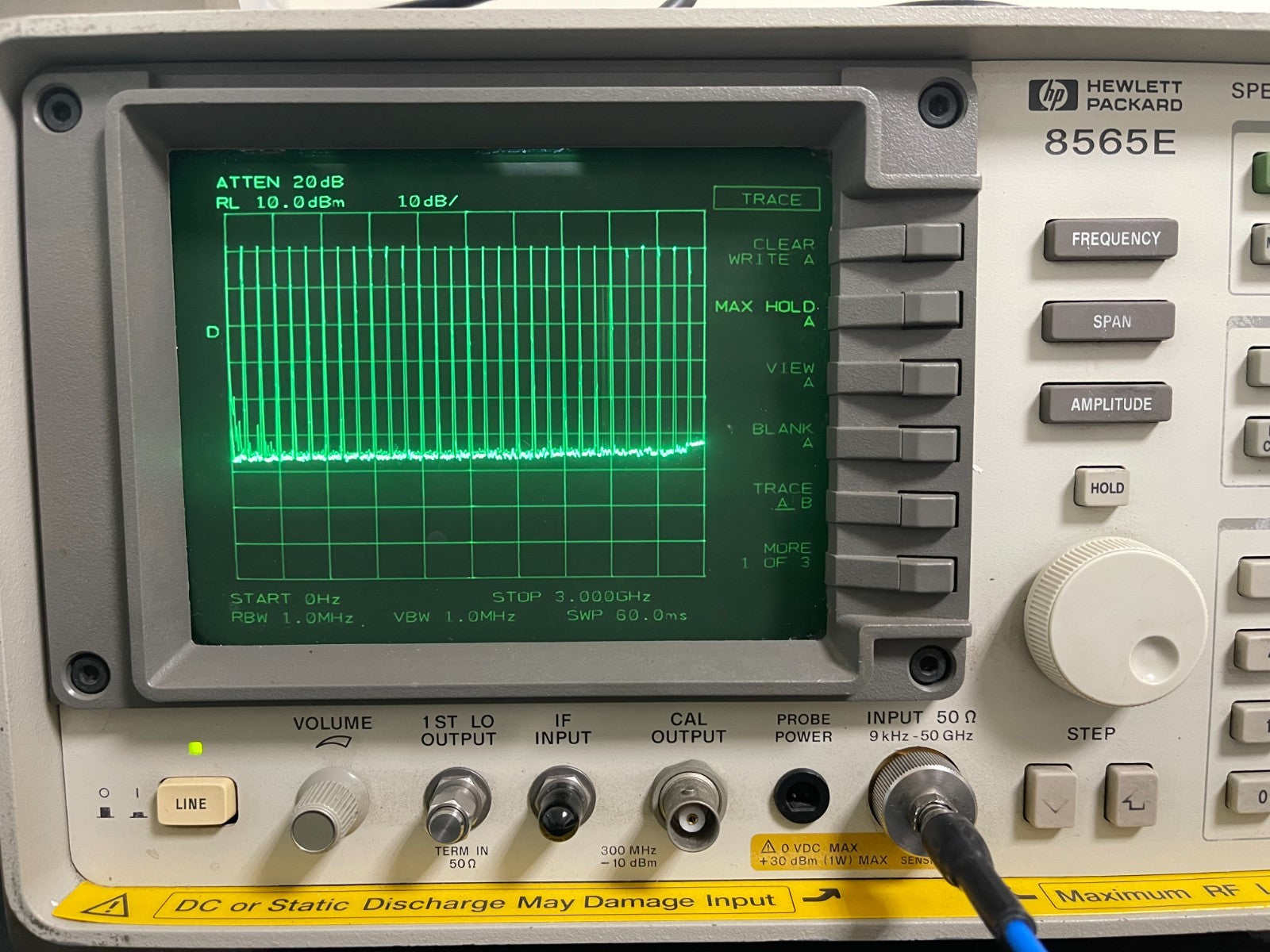 Agilent E4438C ESG Vector Signal Generator 250kHz-3GHz ,005, 1E5, 503, 601_81-53