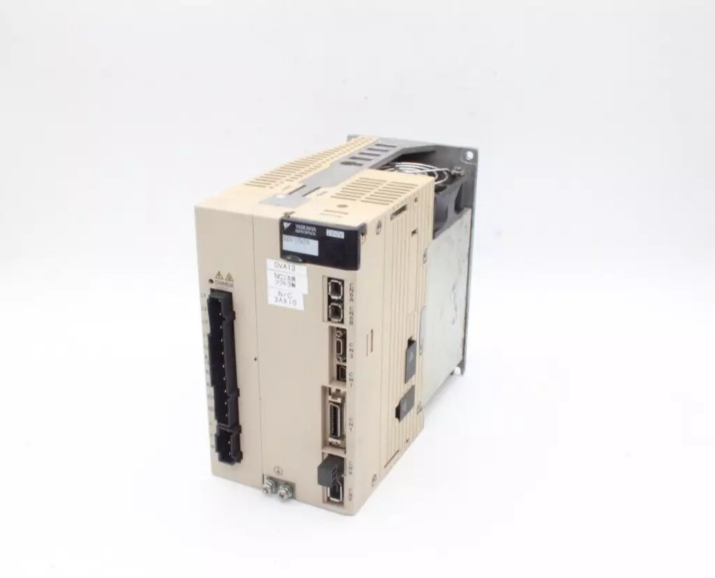YASKAWA SGDV-120A21A AC Servo Drive 1.5KW 200-230VAC 50/60HZ 3 Phase