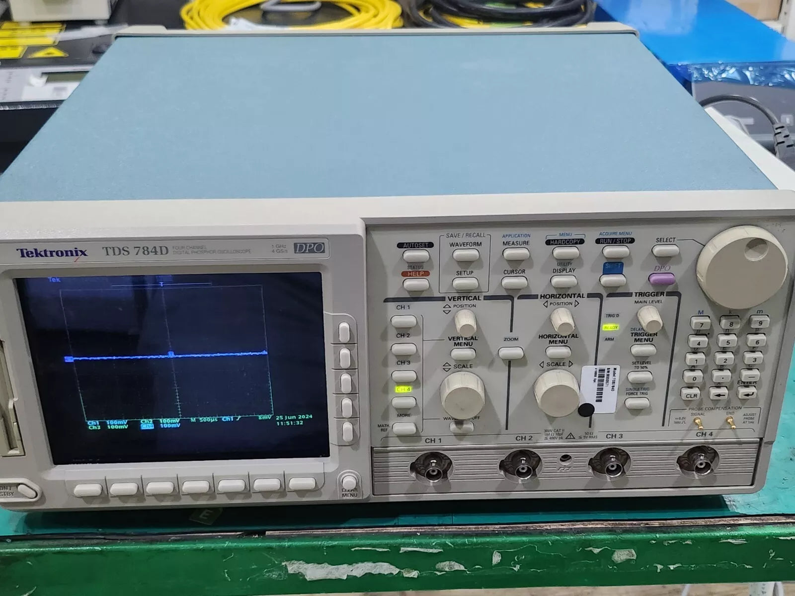 Tektronix TDS784D: 1GHz 4-Channel 4GS/s Oscilloscope Frame (2025)