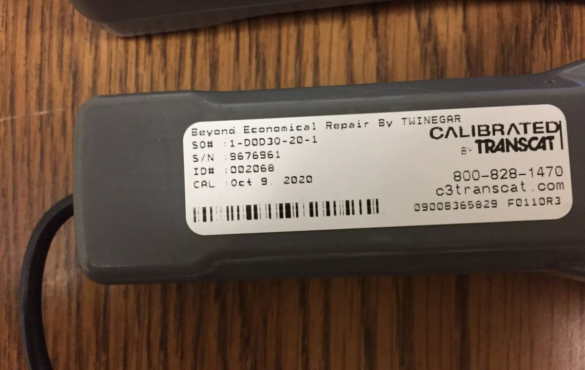 Omega HHF11A Air Velocity Humidity Dew Point Wet Bulb Air Volume Meter