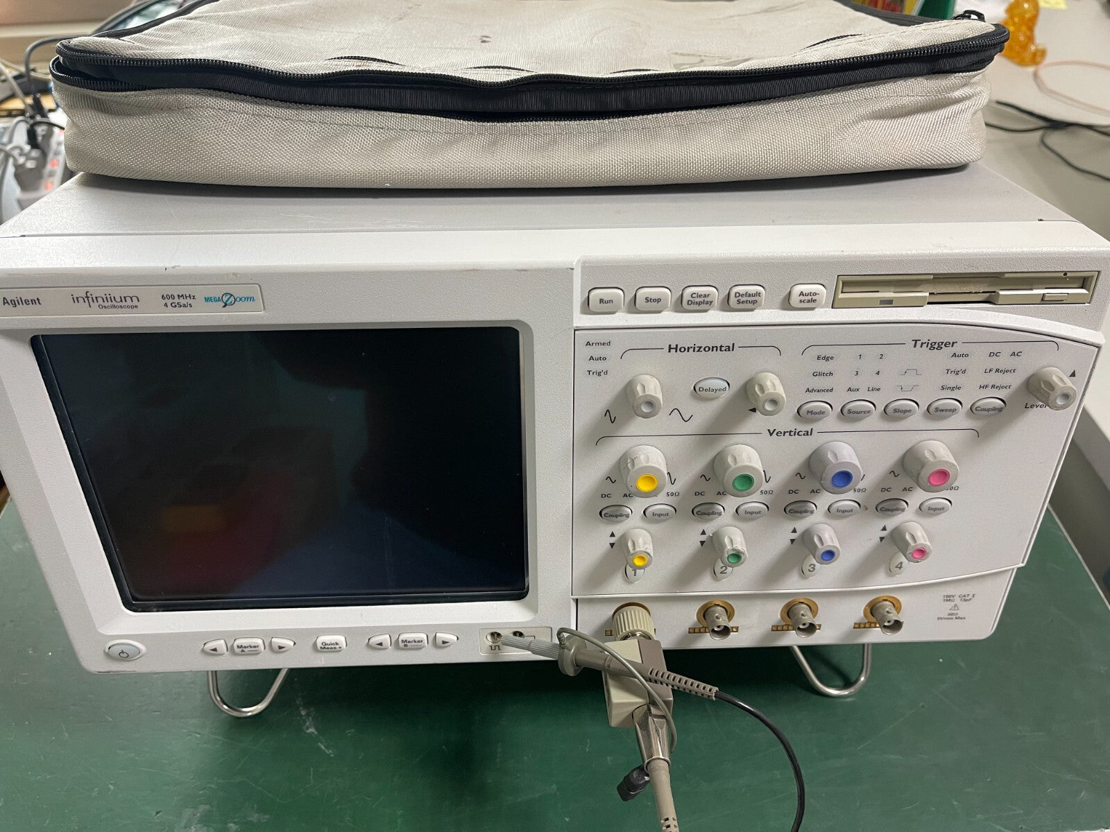 Agilent Infiniium 54831B 600MHz 4GSa/s , w/ P6139A , 1160 series accessory -0809 - XG eqpt