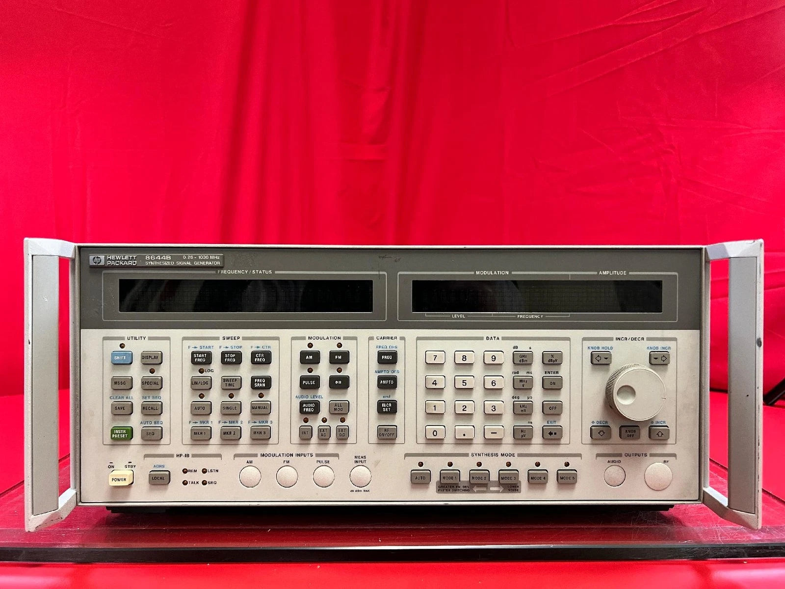 Agilent/Keysight 8644B OPT. 003 Synthesized Signal Generator 252kHz-1030MHz