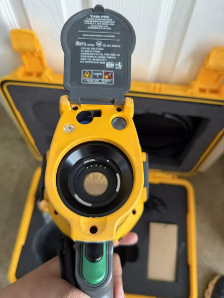 FLUKE TI480PRO IR Camera 60Hz, 640 x 480, 2 Batteries with Charger & Case