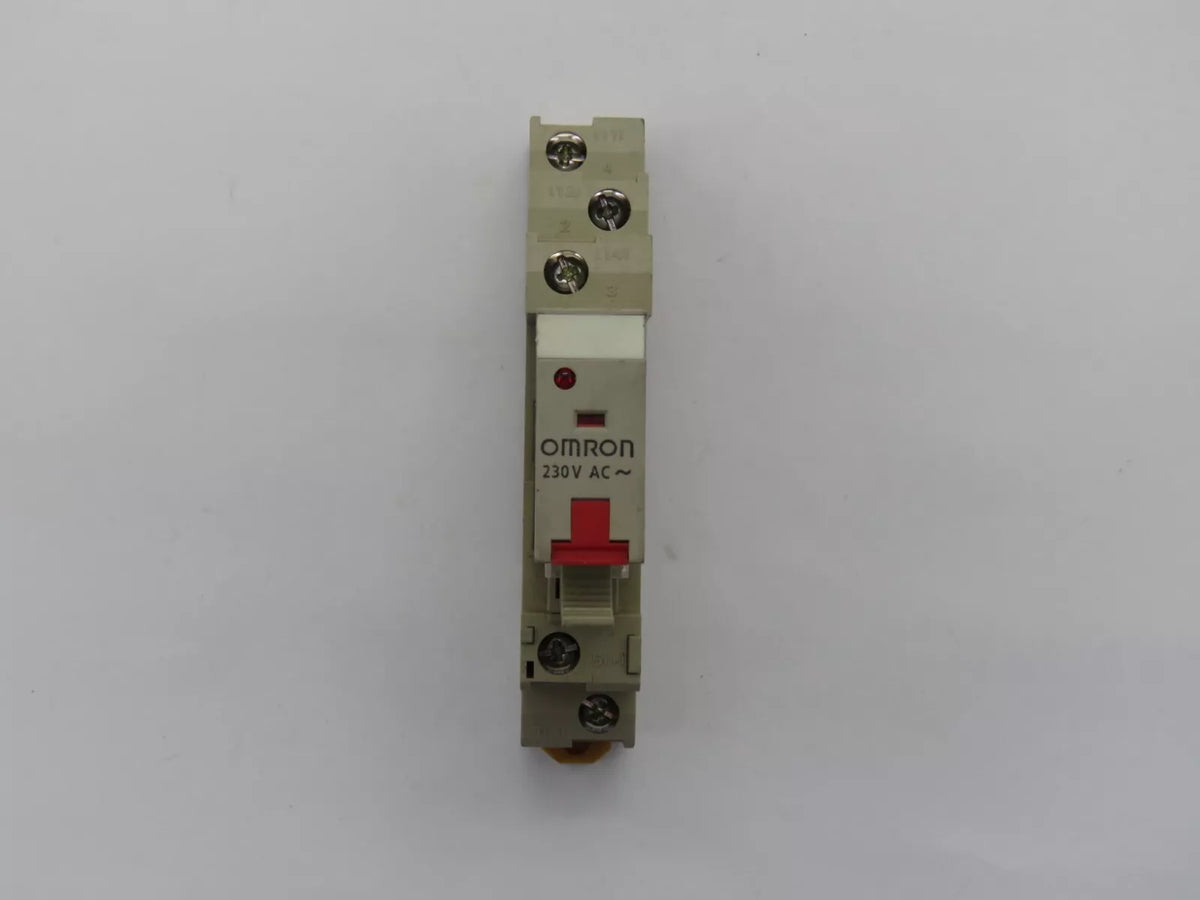 Omron Relay with Socket 17Z6CX 10 A 250V