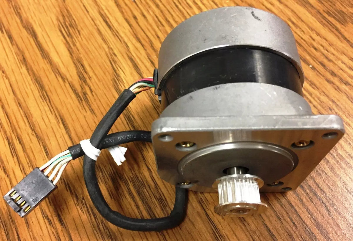 Nippon Pulse Motor PJ5001W-17 Stepper Motor